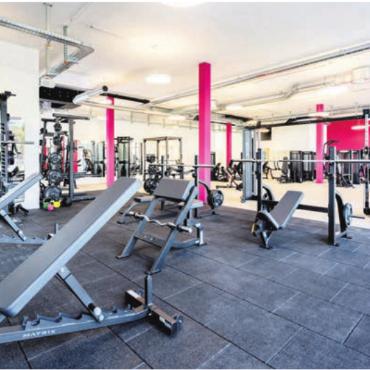 Trainieren, wann man will - Rund um die Uhr sind die Geräte im neuen Fitness-Studio zugänglich. Bild: zg