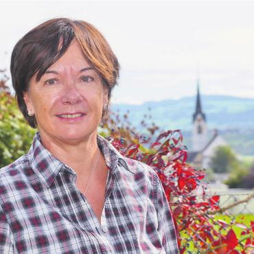 «Der ÖV darf nicht in Muri enden» - «Wir haben hier eine sehr lebenswerte Gegend.» Für diese will sich Franziska Hirzel einsetzen. Bild: Thomas Stöckli