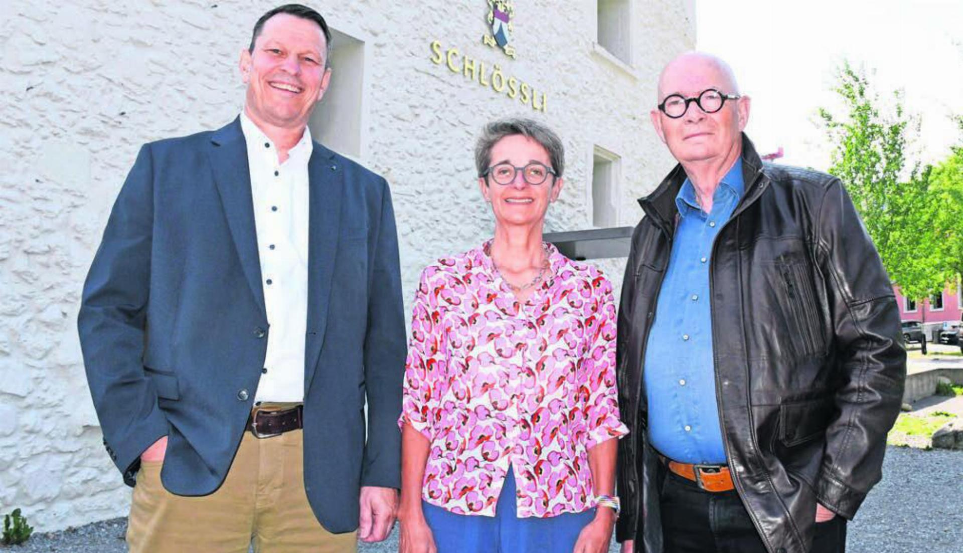 Sie streben für die SVP Sitze im Gemeinderat an (v. l.): Roland Vogt, Claudia Hauri und Manfred Breitschmid. Bild: Daniel Marti