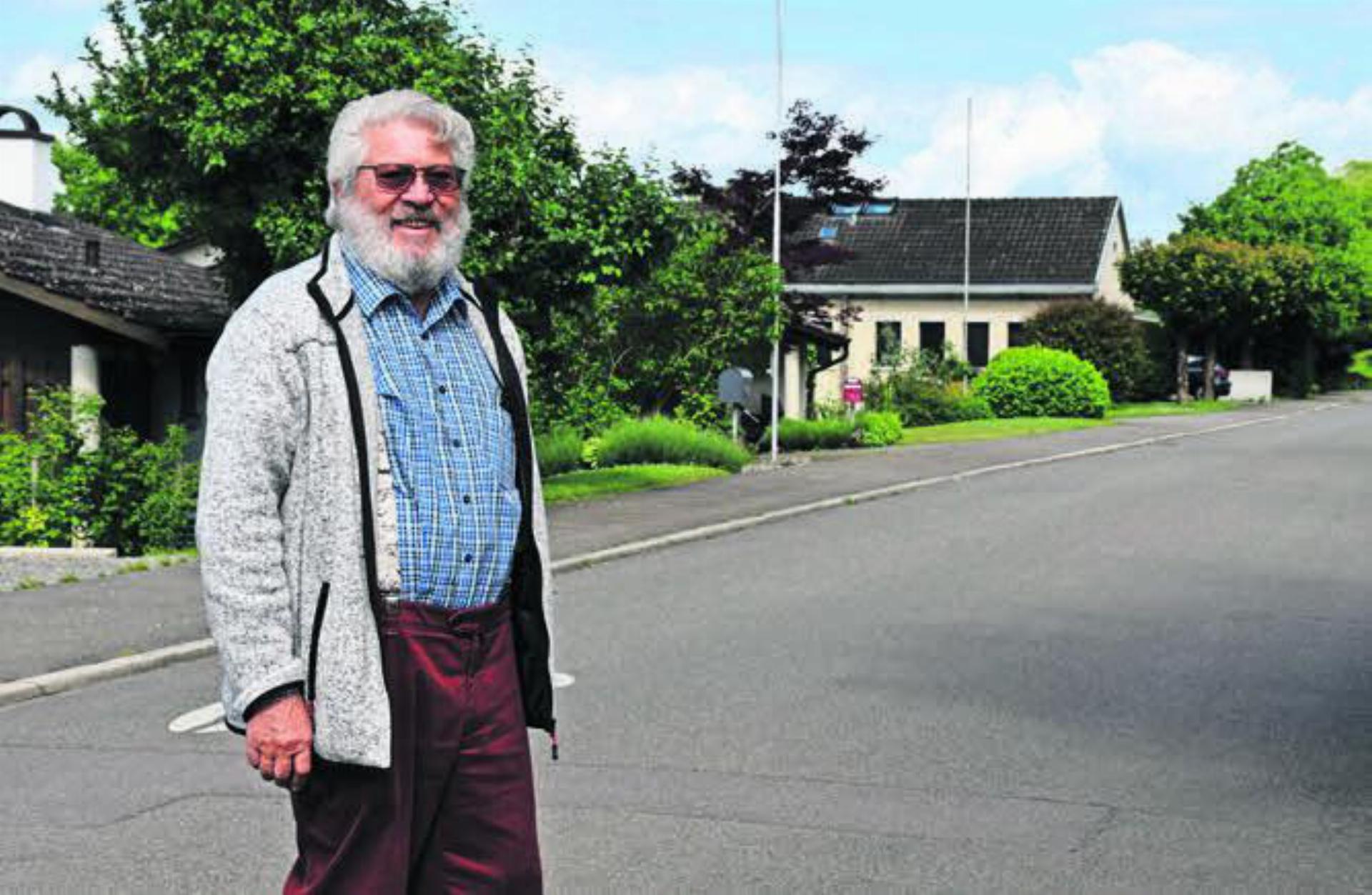 Edwin Hübscher und sein Ad-hoc-OK verwandeln die Sattelbogenstrasse schon bald in ein Festgelände.
Bild: mo
