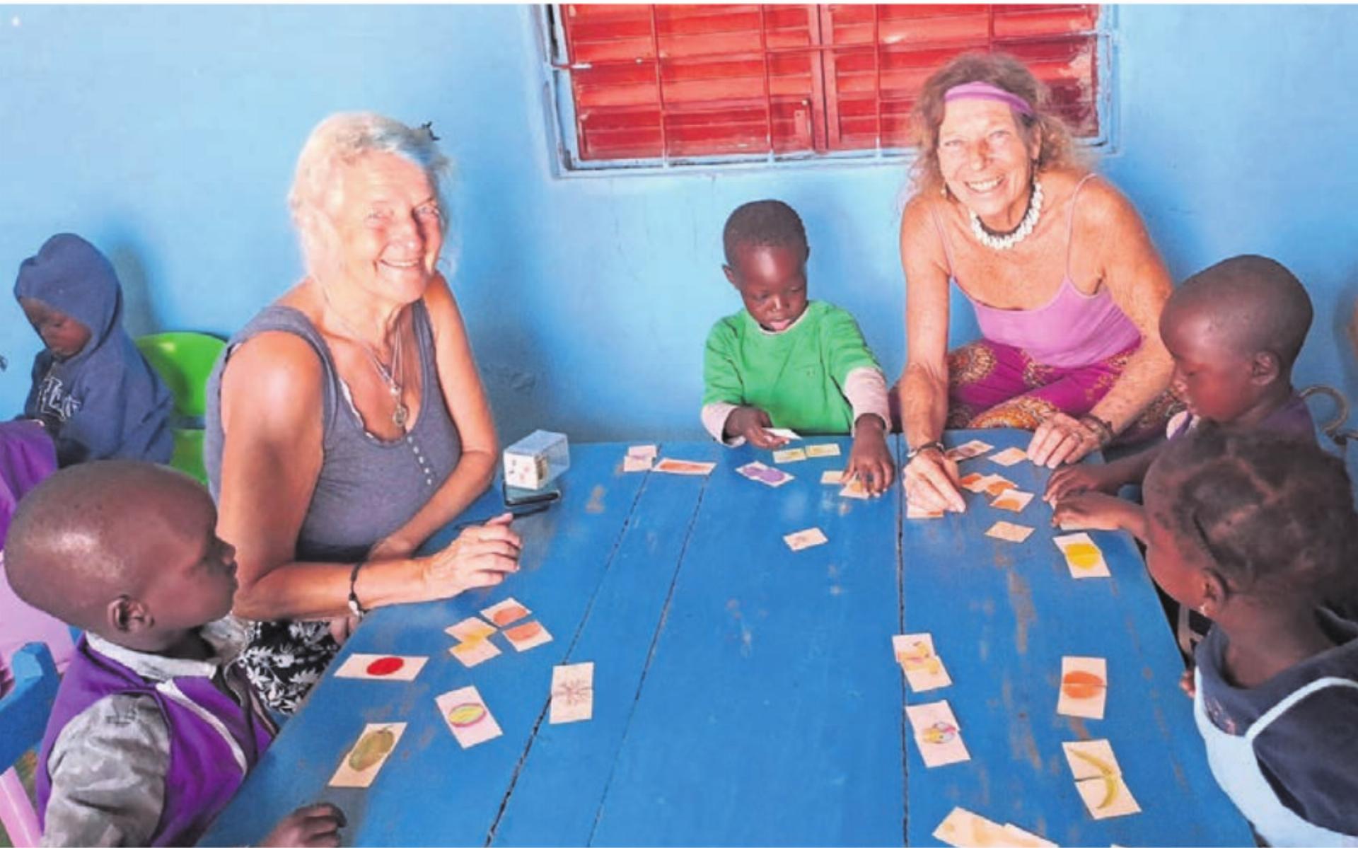 In den kommenden Monaten erhält Marielle Furter (rechts) Unterstützung aus dem Freiamt. Als Erstes kam Vreni Geissmann mit, um sich im Kindergarten-Projekt zu engagieren. - Das Bild wird blockiert. – Möglicherweise durch einen aktiven Adblocker.