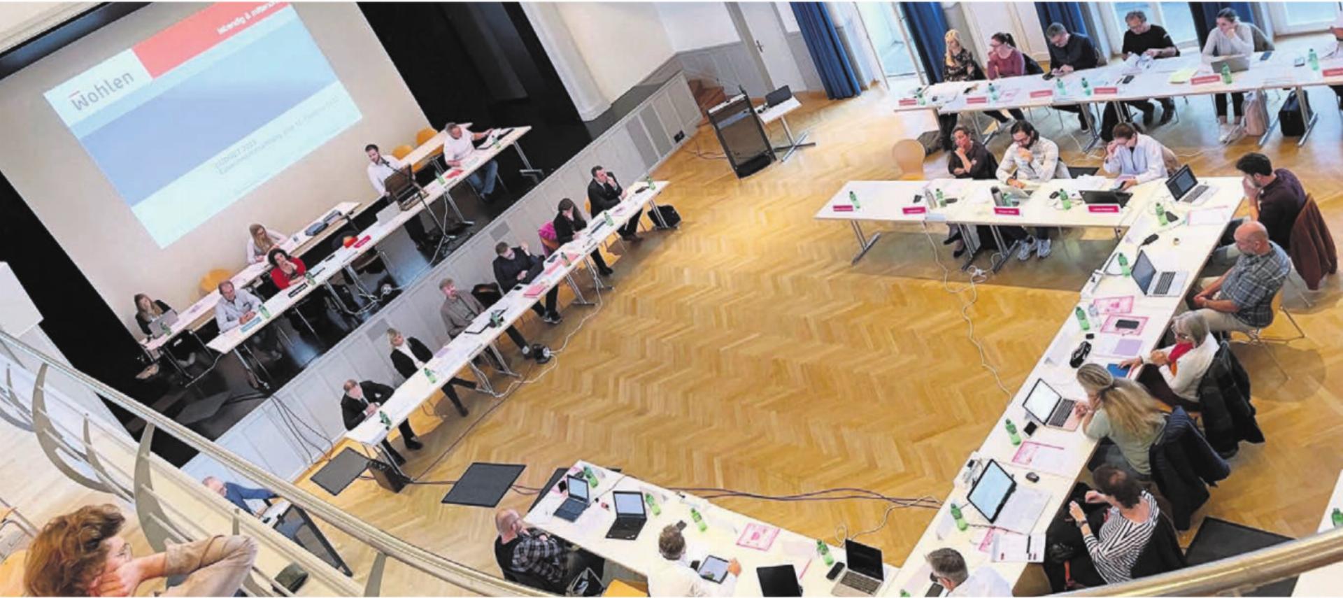 Der Einwohnerrat tagt im Casino in der aktuellen Zusammensetzung noch zweimal. Auf die Verteilung der 40 Mandate für die nächste Legislaturperiode darf man gespannt sein – am 30. November entscheidet das Stimmvolk darüber. Bild: Archiv - Das Bild wird blockiert. – Möglicherweise durch einen aktiven Adblocker.