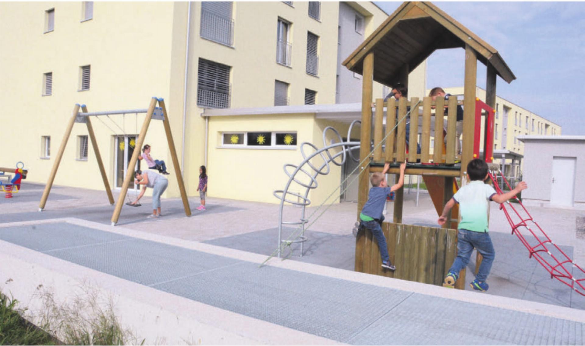 Die Gemeinde will den Kindergarten in der Überbauung Wohlermatte aufgeben und dafür einen neuen Doppelkindergarten hinter dem Schulhaus bauen. Bild: Archiv - Das Bild wird blockiert. – Möglicherweise durch einen aktiven Adblocker.