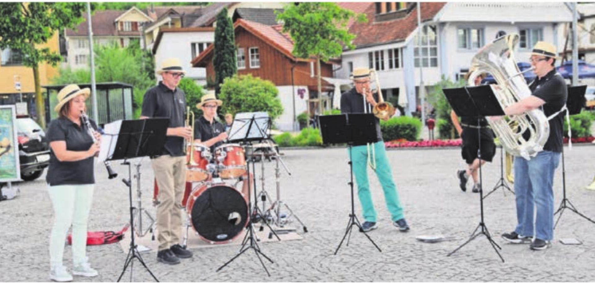 Die «Dixie Crew» der Musikgesellschaft Villmergen wird die Versammlung des Kulturkreises mit echtem New-Orleans-Sound umrahmen. Bild: Archiv - Das Bild wird blockiert. – Möglicherweise durch einen aktiven Adblocker.