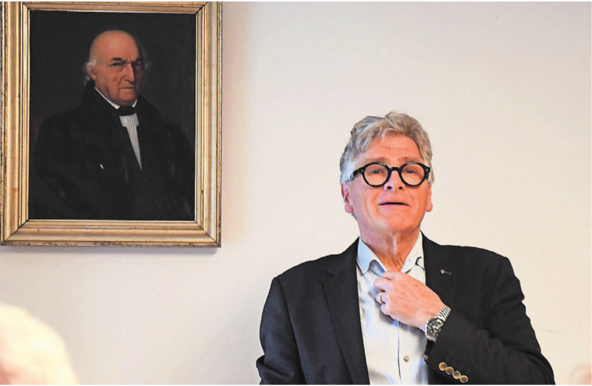 Präsident Martin Allemann leitete die Generalversammlung im Schweizer Strohmuseum locker und speditiv. In einem Jahr will er das Präsidium der Historischen Gesellschaft Freiamt abgeben. Bild: Daniel Marti - Das Bild wird blockiert. – Möglicherweise durch einen aktiven Adblocker.