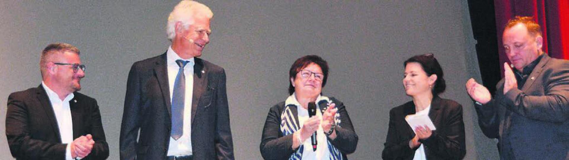 Ein letztes Mal vereint: (v. l.) Stadtrat Daniel Sommerhalder, Stadtammann Raymond Tellenbach und Frau Vizeammann Doris Stöckli, Stadträtin Claudia Bamert und Stadtrat Stephan Troxler. - Das Bild wird blockiert. – Möglicherweise durch einen aktiven Adblocker.