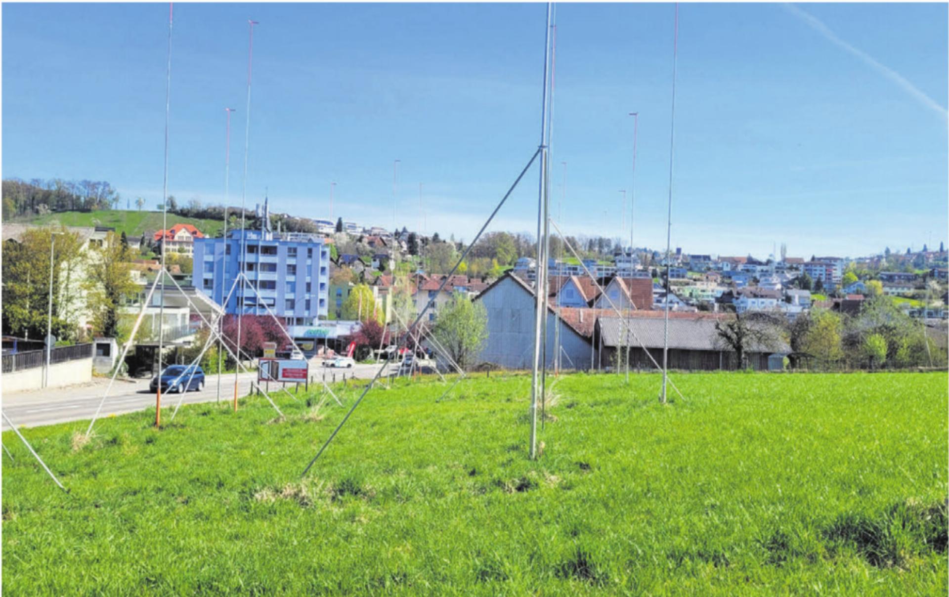 Mitten im Zentrum sollen 42 neue Wohnungen entstehen. Das erste Projekt wurde jetzt leicht angepasst. Bilder: Chregi Hansen - Das Bild wird blockiert. – Möglicherweise durch einen aktiven Adblocker.