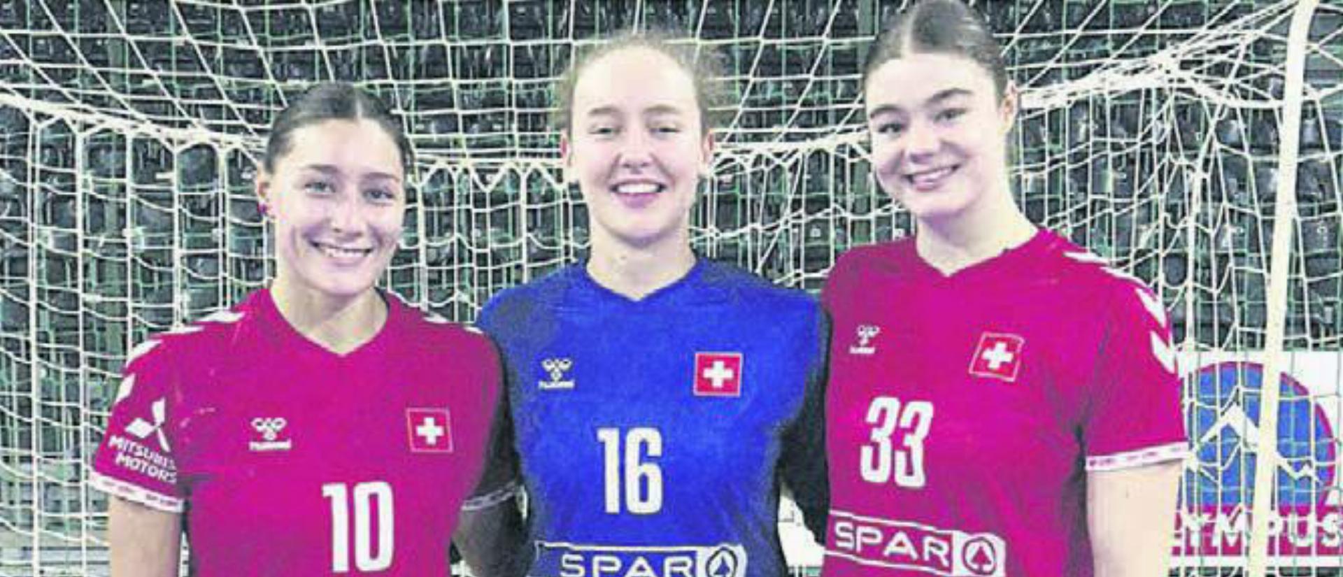 Von links: Daphne Gautschi, Seraina Kurali und Nora Snedkerud. Bild: zg