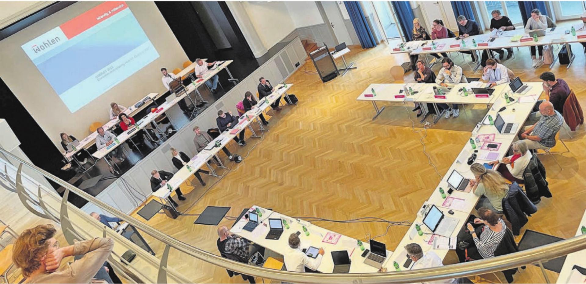 Der sogenannte innere Ring des Einwohnerrates, bestehend aus SP, Grünen, GLP und EVP, besetzt aktuell 16 der 40 Sitze. Aber nach dem ersten Wahlgang über keinen Sitz im Gemeinderat. Bild: Archiv - Das Bild wird blockiert. – Möglicherweise durch einen aktiven Adblocker.