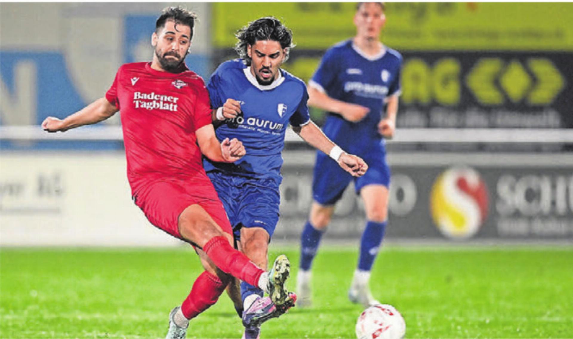 Massi Ghulam (rechts) und der FC Wohlen U23 verlieren erneut. Bild: Archiv/awa - Das Bild wird blockiert. – Möglicherweise durch einen aktiven Adblocker.