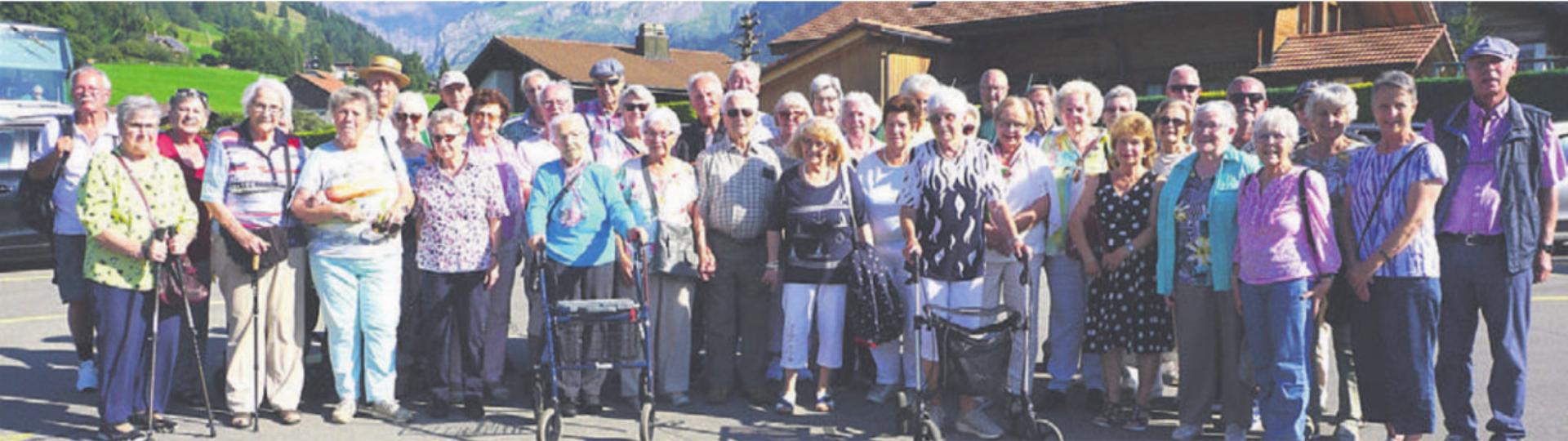 Die Seniorinnen und Senioren genossen den Ausflug ins Berner Oberland. Bild: zg - Das Bild wird blockiert. – Möglicherweise durch einen aktiven Adblocker.