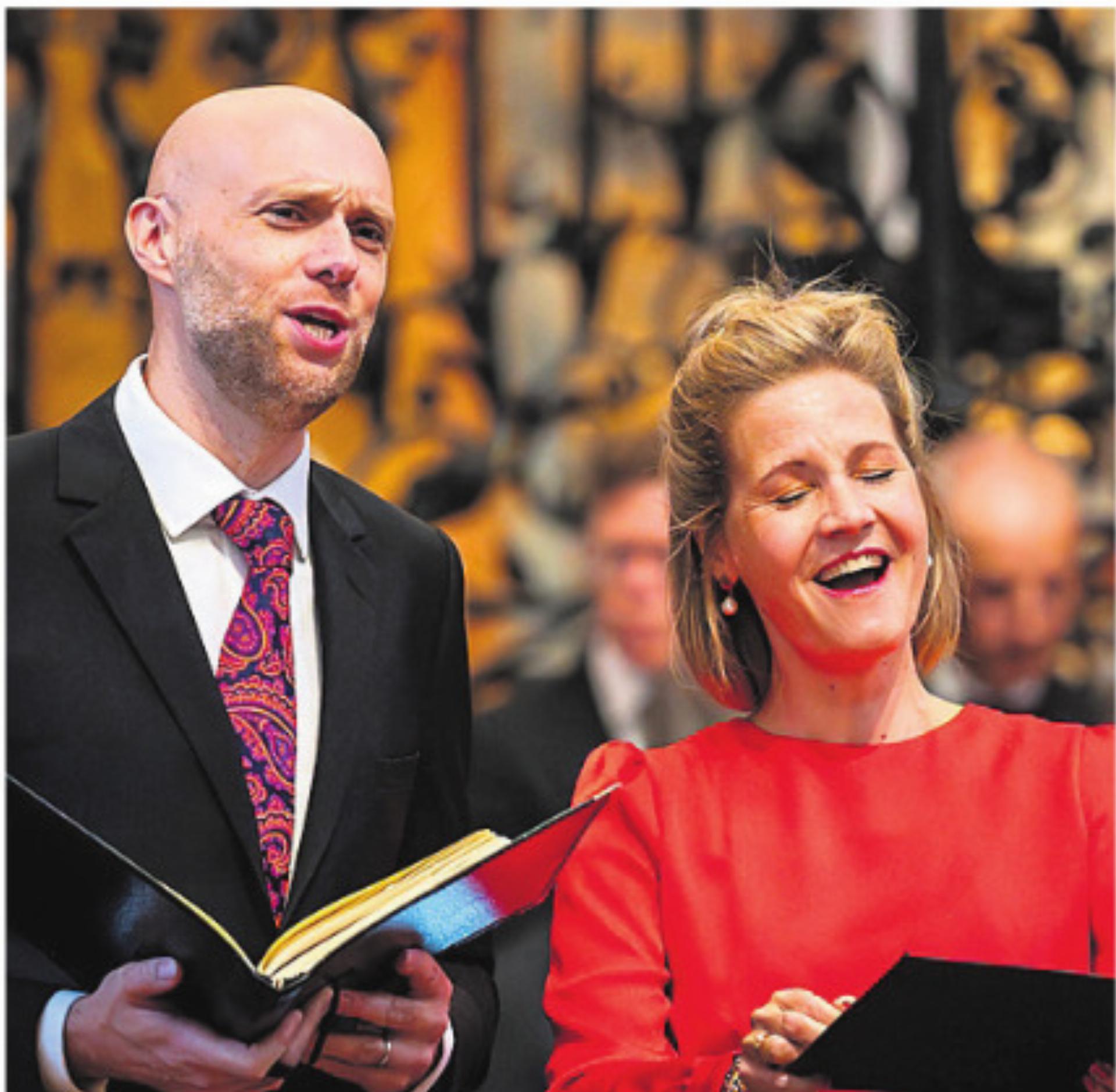 Emotionales Duett: Jonathan Sells und Carmela Konrad als Adam und Eva. Bild: zg - Das Bild wird blockiert. – Möglicherweise durch einen aktiven Adblocker.