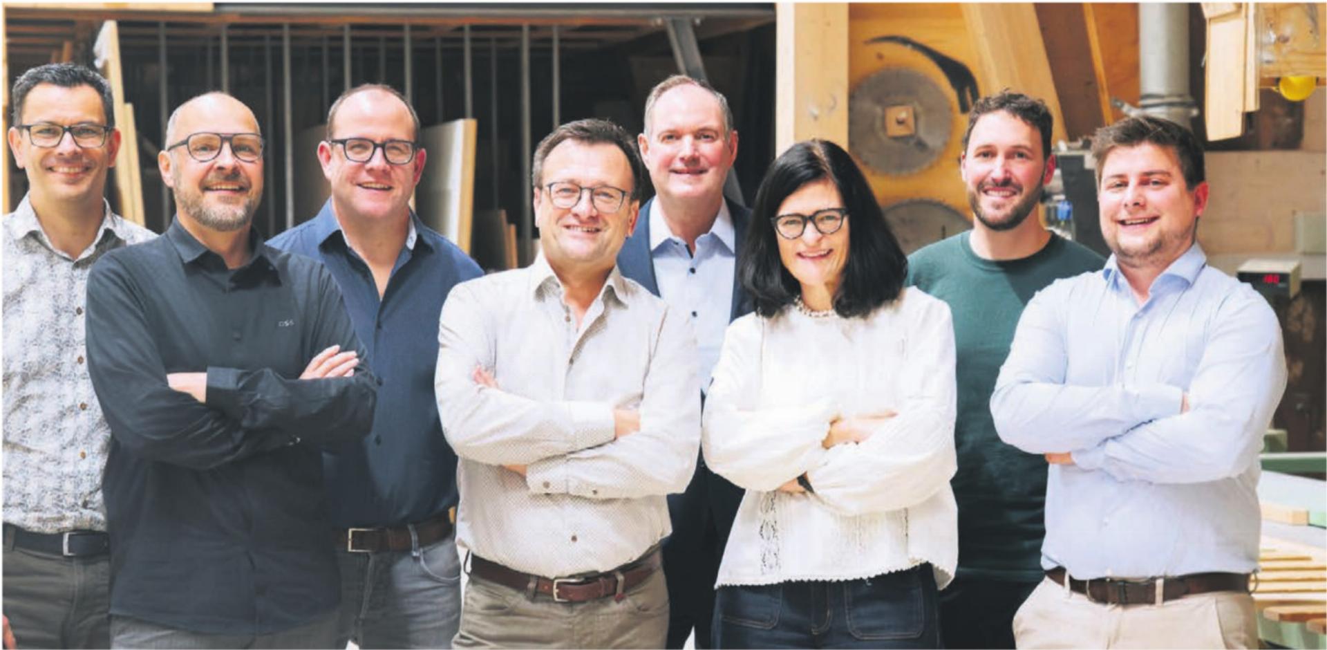 Früher ein reiner Familienbetrieb, wird die Büttiker Firma heute von einer engagierten Geschäftsleitung geführt (von links): Stefan Köchli, Kandid Müller, Matthias Meyer, Thomas Schuhmacher, Geschäftsleiter Josef Karl Koch (der Enkel des Gründers), Sandra Wermelinger, Marcel Voramwald und Adrian Frick. Bild: zg - Das Bild wird blockiert. – Möglicherweise durch einen aktiven Adblocker.