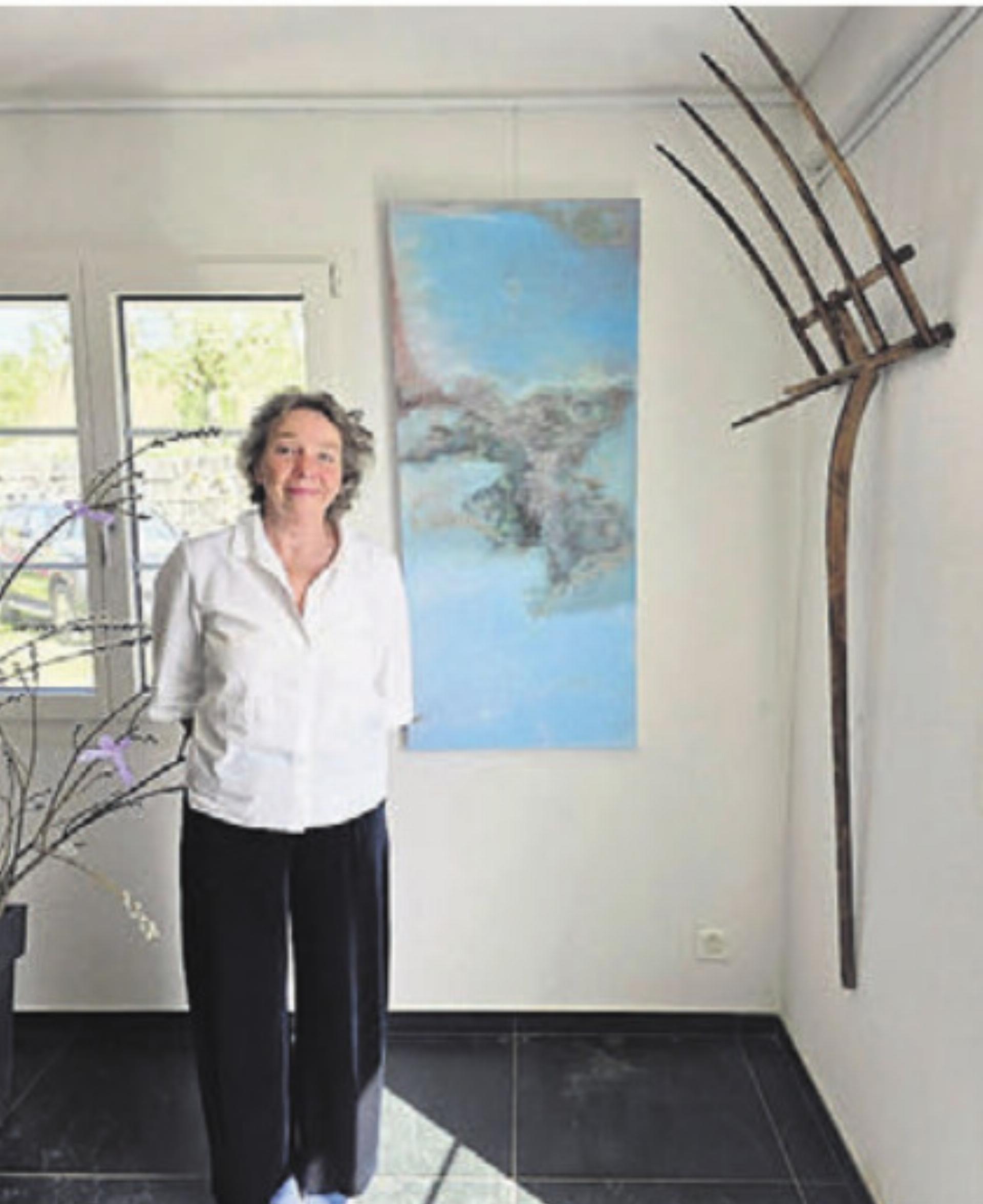 Veronika Becker aus Sarmenstorf stellt auf dem Erushof aus. Bild: zg - Das Bild wird blockiert. – Möglicherweise durch einen aktiven Adblocker.