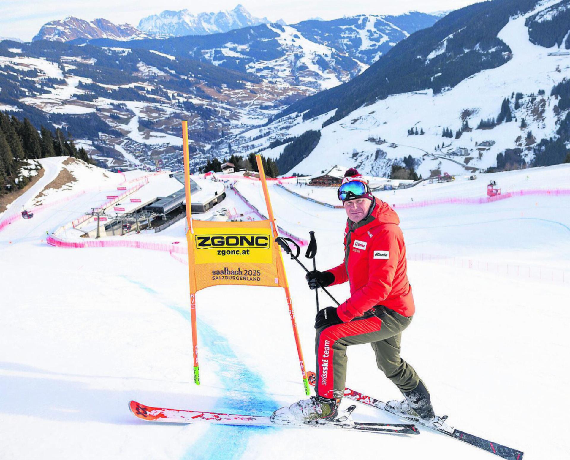 Swiss-Ski-Präsident Urs Lehmann auf der WM-Abfahrtspiste in Saalbach-Hinterglemm. Wenige Stunden später siegt hier der Schweizer Franjo von Allmen. Bild: Freshfocus