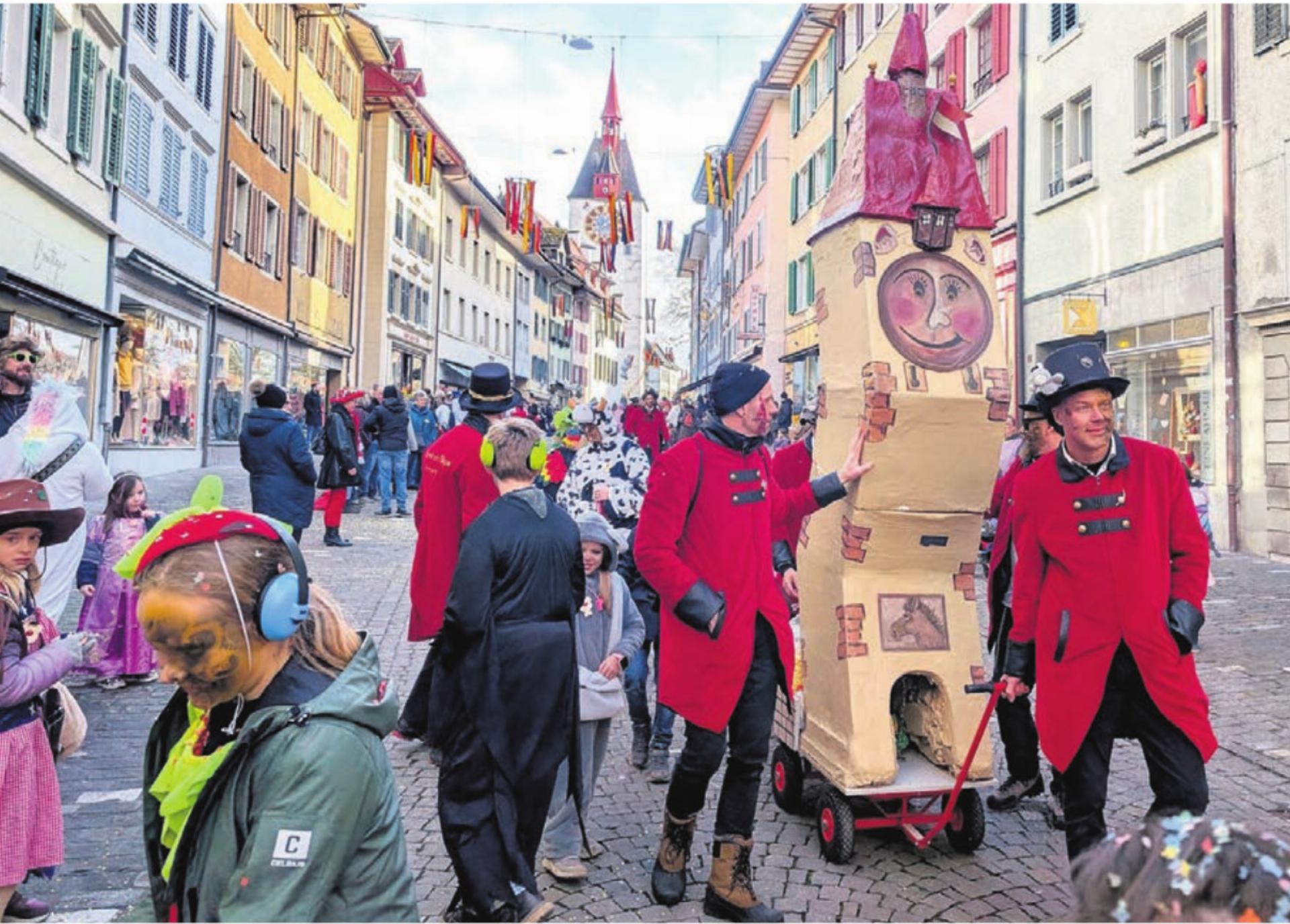 Das Original und das Duplikat der sich nach dem Spittelturm benennenden Clique machen beide eine gute Figur. - Das Bild wird blockiert. – Möglicherweise durch einen aktiven Adblocker.