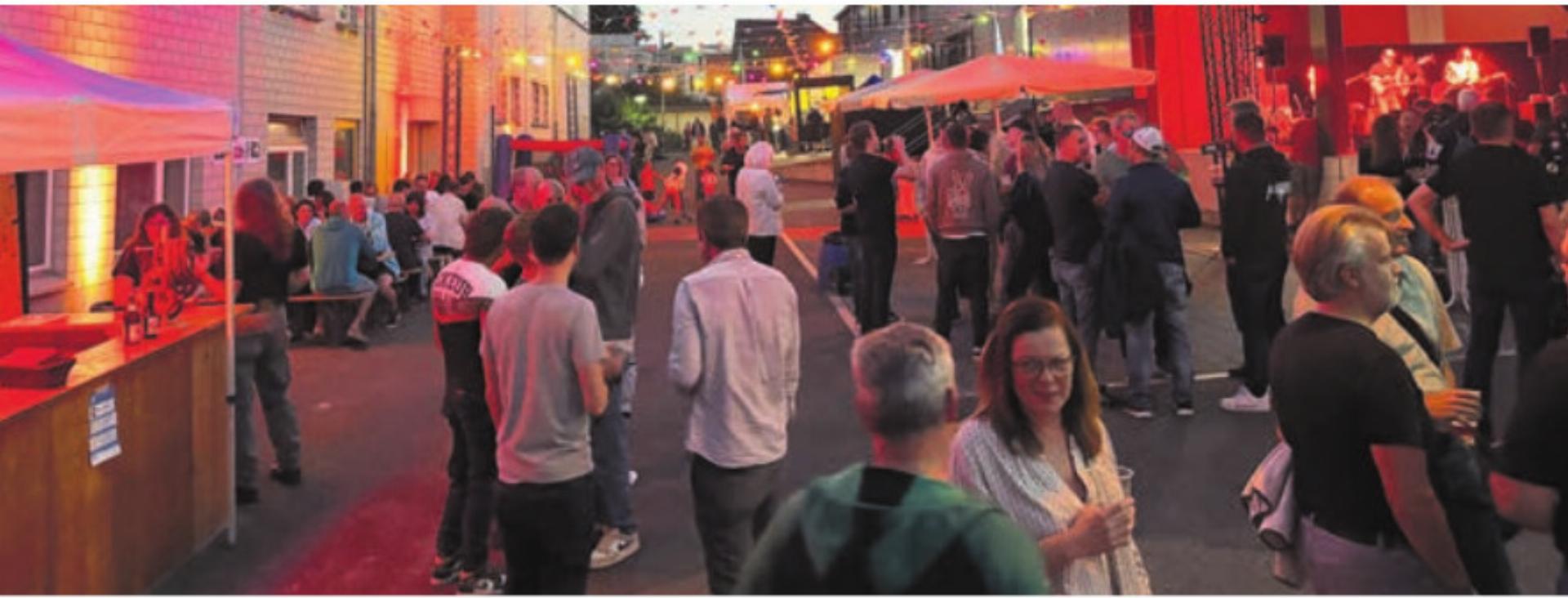 An beiden Abenden herrschte auf dem Areal eine super Stimmung. Bild: chh - Das Bild wird blockiert. – Möglicherweise durch einen aktiven Adblocker.
