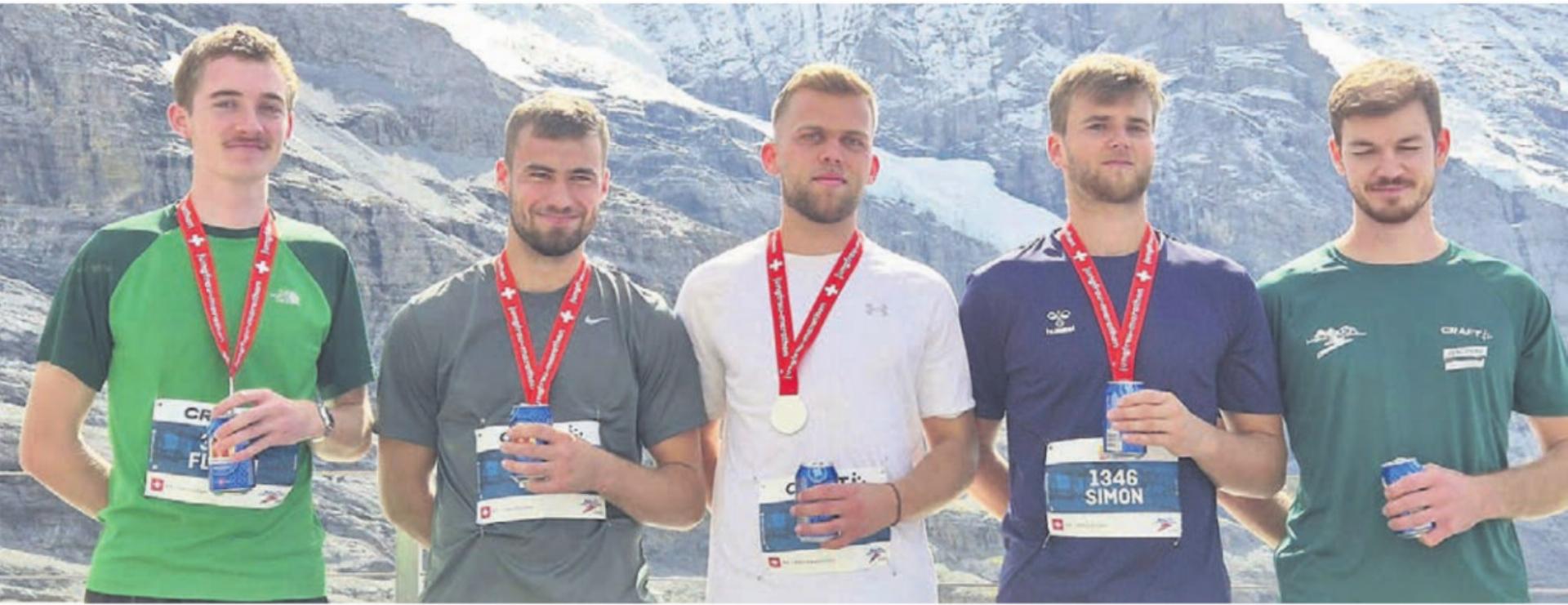 Diese fünf Freiämter waren am Jungfrau-Marathon dabei. Von links: Florin Villiger (Auw), Lars Christen, Björn Zimmermann, Simon Steffen (alle aus Muri) und Beat Näf (Aristau). Bild: zg - Das Bild wird blockiert. – Möglicherweise durch einen aktiven Adblocker.