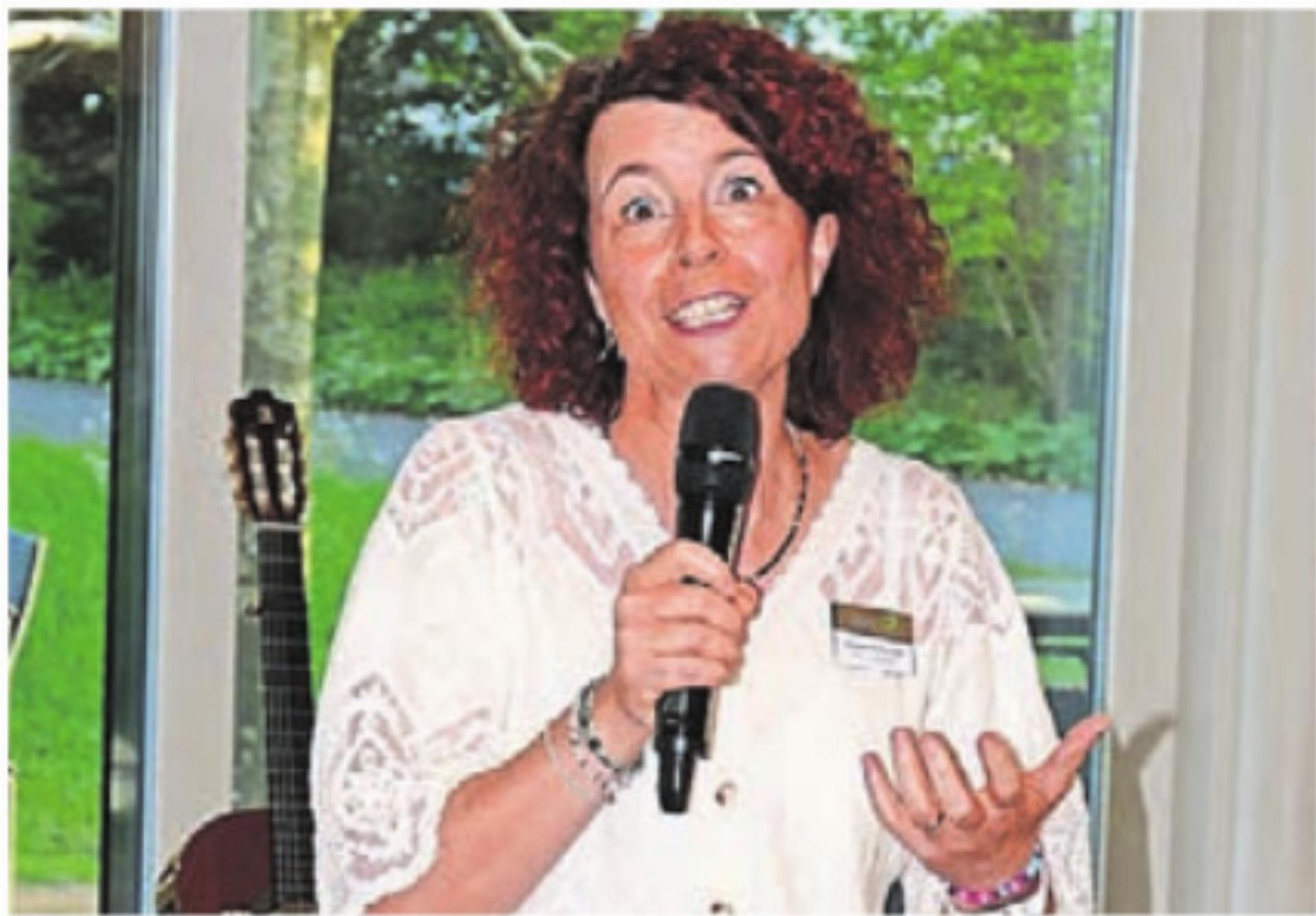 Geschäftsleiterin Andrea Beetschen als Gastgeberin. Bild: tre - Das Bild wird blockiert. – Möglicherweise durch einen aktiven Adblocker.