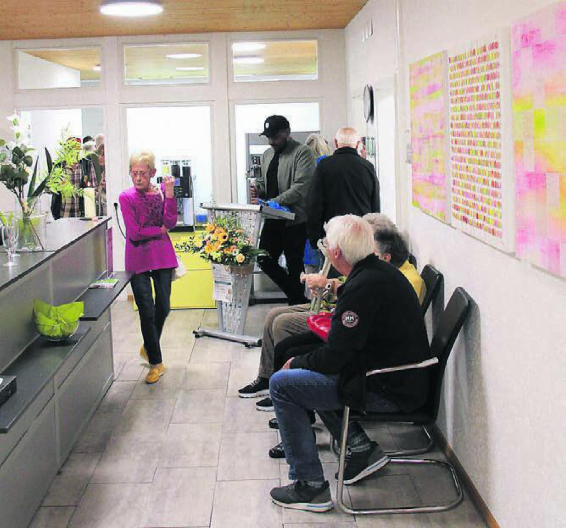 Viele interessierte Besucher am Tag der offenen Tür. Bild: pf