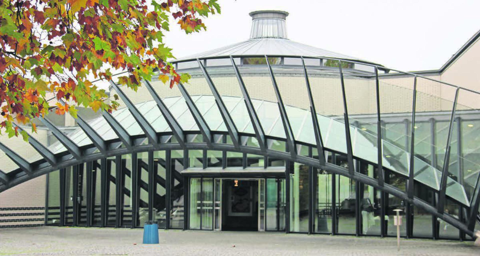 Die Kantonsschule Wohlen wird in den nächsten Jahren erweitert und die SVP hofft, dass damit Synergien genutzt werden können für den Schulstandort Bünzmatt der Volksschule. Bild: Monica Rast