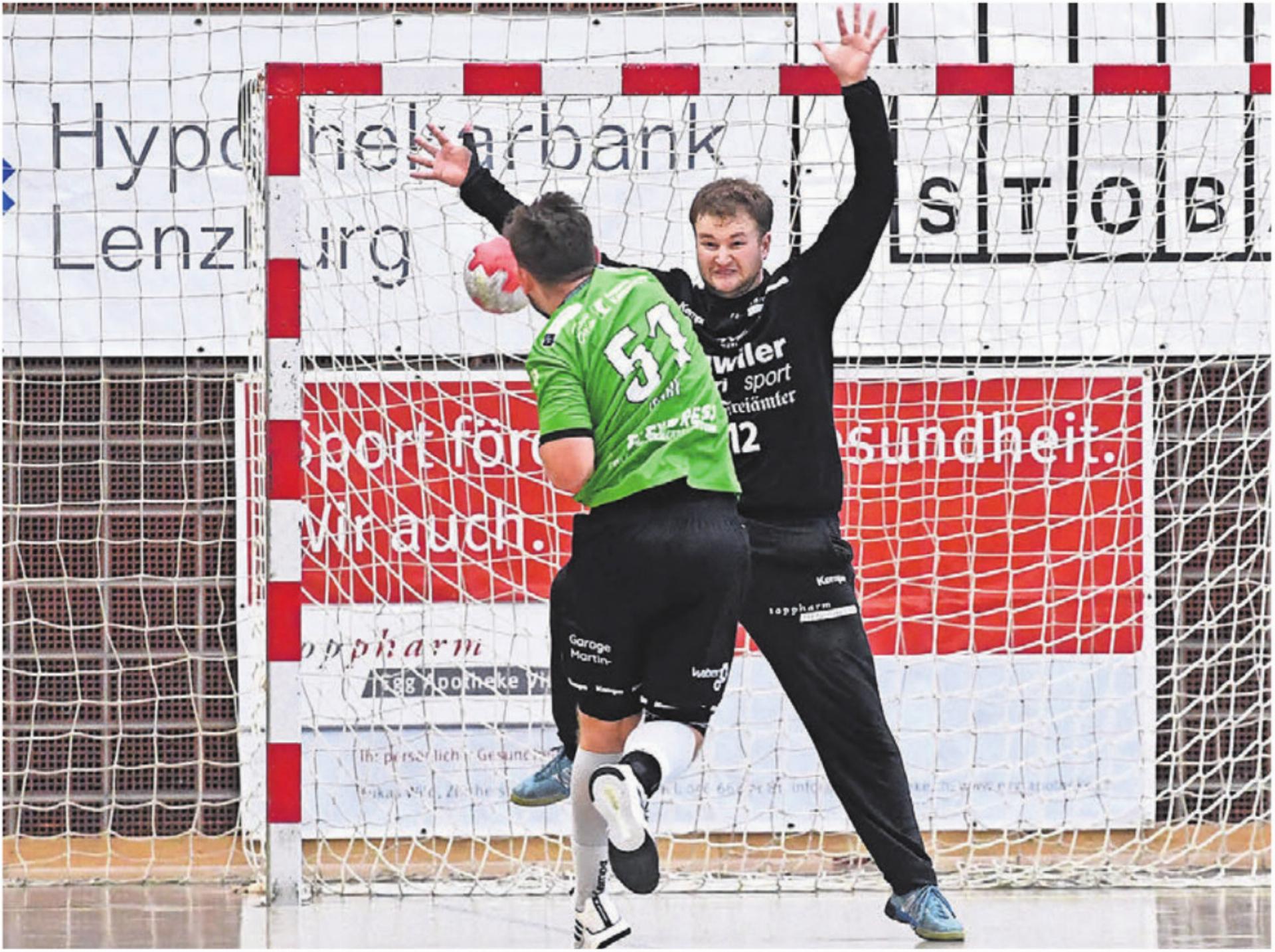 Goalie Ivo Rütimann (rechts) erwartet in Willisau ein intensives Spiel.
Bild: tvm - Das Bild wird blockiert. – Möglicherweise durch einen aktiven Adblocker.