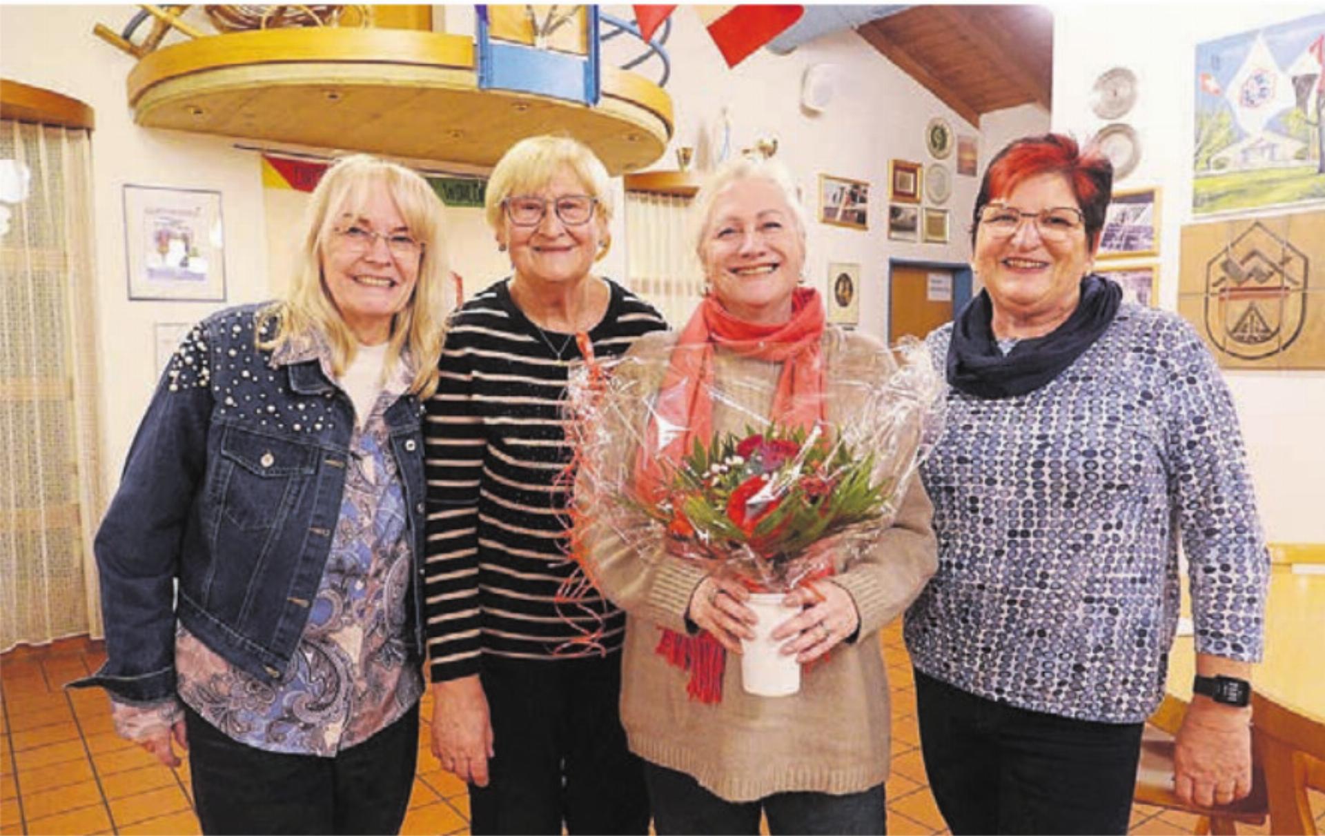Der Vorstand (v. l.): Daniela Wüest, Christa Fust, Claudia Faoro (scheidende Präsidentin) und Silvia Gygax. Bild: zg - Das Bild wird blockiert. – Möglicherweise durch einen aktiven Adblocker.