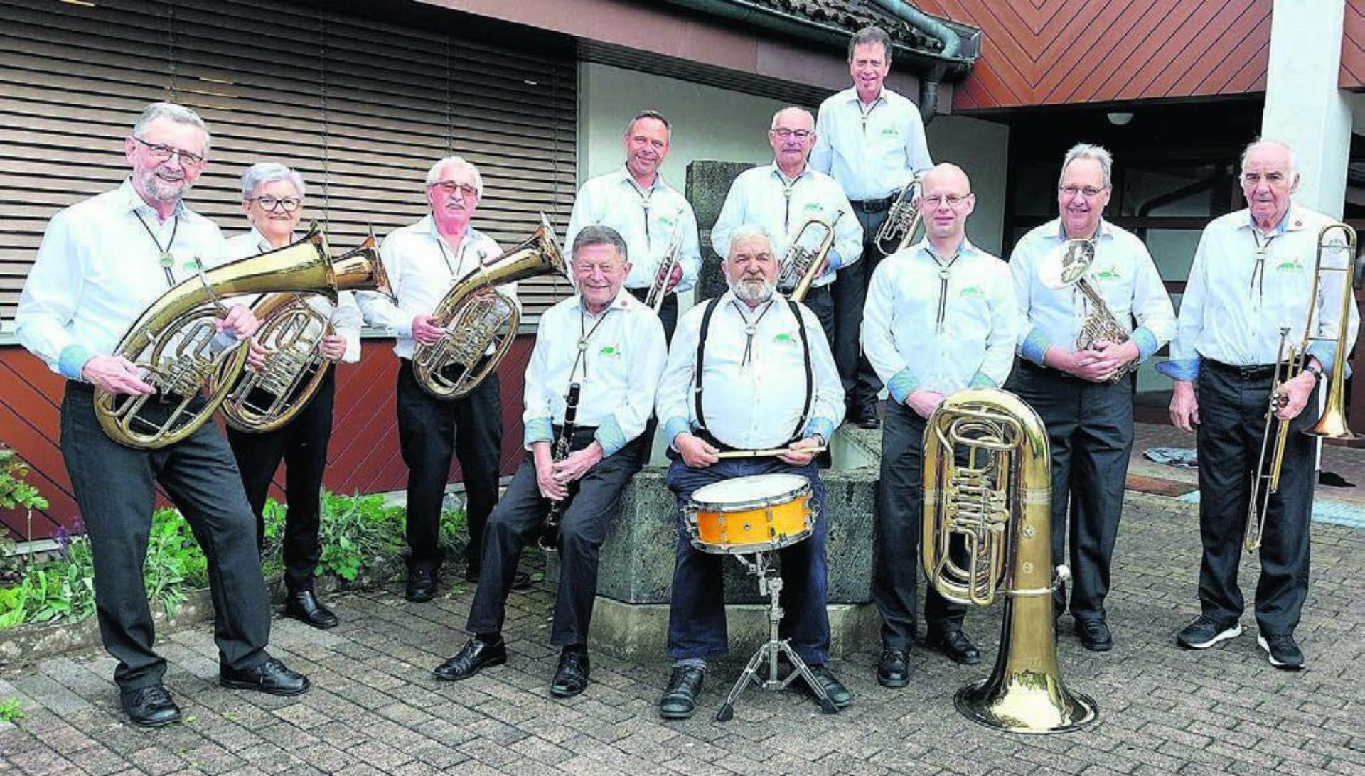 Die Blaskapelle Rietenberg begeistert auch nach 50 Jahren noch viele Menschen mit ihrer Musik. Bilder: Monica Rast / zg - Das Bild wird blockiert. – Möglicherweise durch einen aktiven Adblocker.