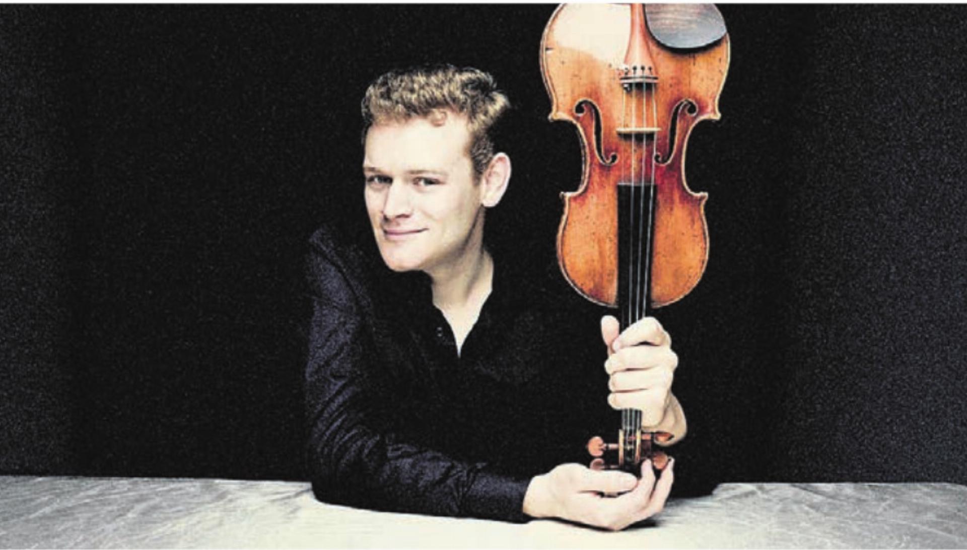 2022 erhielt Sebastian Bohren die Auszeichnung «Der Goldene Bogen», verliehen durch die Stiftung Schweizer Geigenbauschule. Bild: pd - Das Bild wird blockiert. – Möglicherweise durch einen aktiven Adblocker.