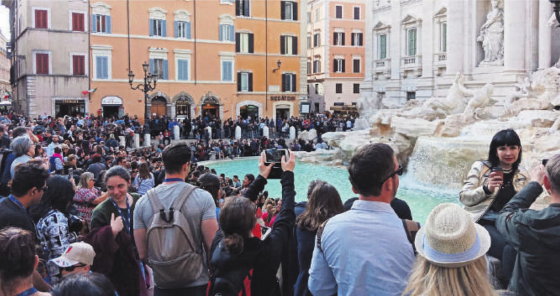 Ein Touristen-Hotspot: der Trevibrunnen in Rom. Bild: spr