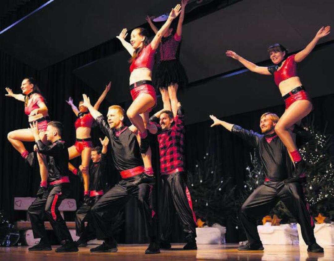 Der Rock’n’Roll Club Teddybären aus Unterkulm verblüffte mit mitreissenden Einlagen. Der Rock’n’Roll Club Teddybären aus Unterkulm verblüffte mit mitreissenden Einlagen.