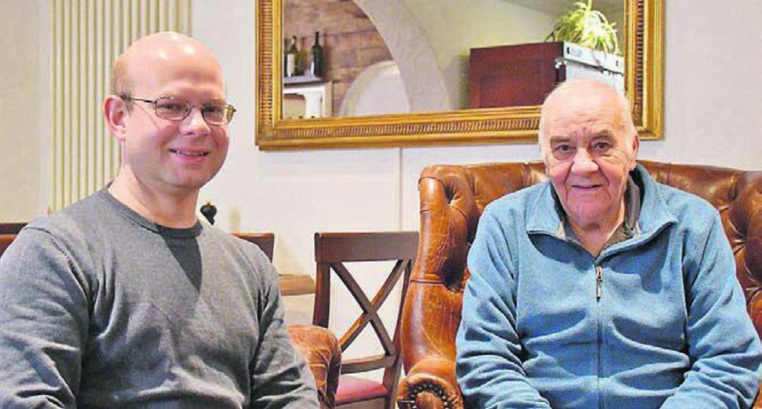 Mit grosser Leidenschaft für die Blaskapelle Rietenberg im Einsatz: Präsident Christian Meier (links) und Ehrenmitglied und Mitbegründer Hansruedi Gsell. Mit grosser Leidenschaft für die Blaskapelle Rietenberg im Einsatz: Präsident Christian Meier (links) und Ehrenmitglied und Mitbegründer Hansruedi Gsell.