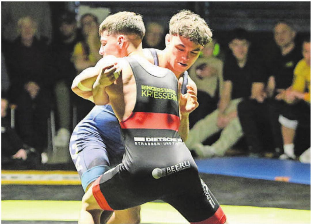 Saya Brunner (hinten) legt mit seinem 3:0-Sieg gegen Dorien Hutter für George Bucur vor, der dann die Bronzemedaille sichert. Saya Brunner (hinten) legt mit seinem 3:0-Sieg gegen Dorien Hutter für George Bucur vor, der dann die Bronzemedaille sichert.