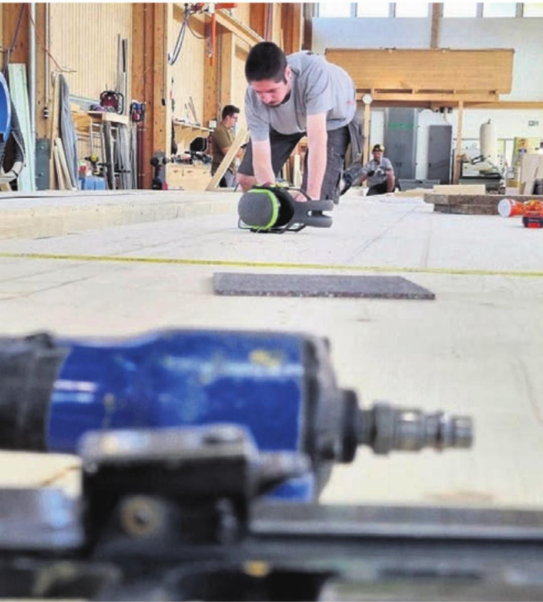 Die Holzelemente wurden alle in Dottikon vorproduziert. Die Holzelemente wurden alle in Dottikon vorproduziert.