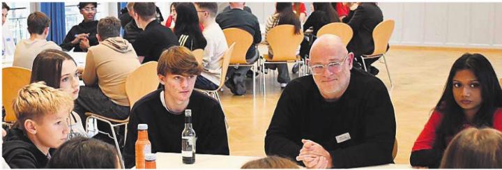 Einwohnerrat Peter Christen war ein willkommener Gesprächspartner. Bild: dm