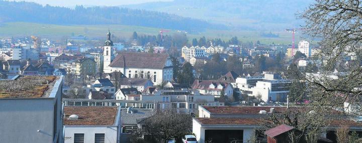 Es ist seit Längerem bekannt, dass die Gemeinde Wohlen schwierigen finanziellen Zeiten entgegengeht. Dass sich die Ausgangslage laufend verschärft, beurteilen die Parteien ganz unterschiedlich von nicht überraschend bis besorgniserregend. Bild: Daniel Marti