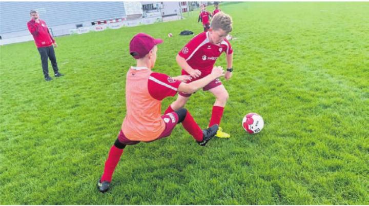 Natürlich stand der Fussball im Mittelpunkt des Camps, aber den Kids wurde auch daneben ganz viel geboten. Bild: zg
