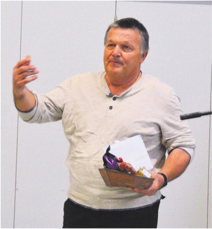 Emotionen zum Abschluss: Kurt Käslin wurde verabschiedet. Bilder: Annemarie Keusch Emotionen zum Abschluss: Kurt Käslin wurde verabschiedet. Bilder: Annemarie Keusch