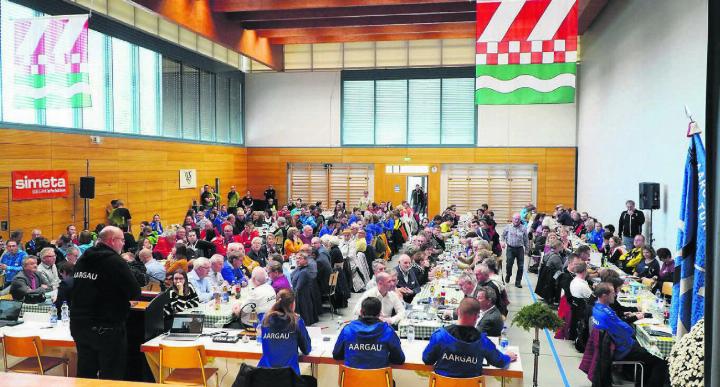 Niederwil war der Austragungsort der diesjährigen DV. Präsident Jörg Sennrich aus Dottikon führte souverän durch die Traktanden. Bild: zg