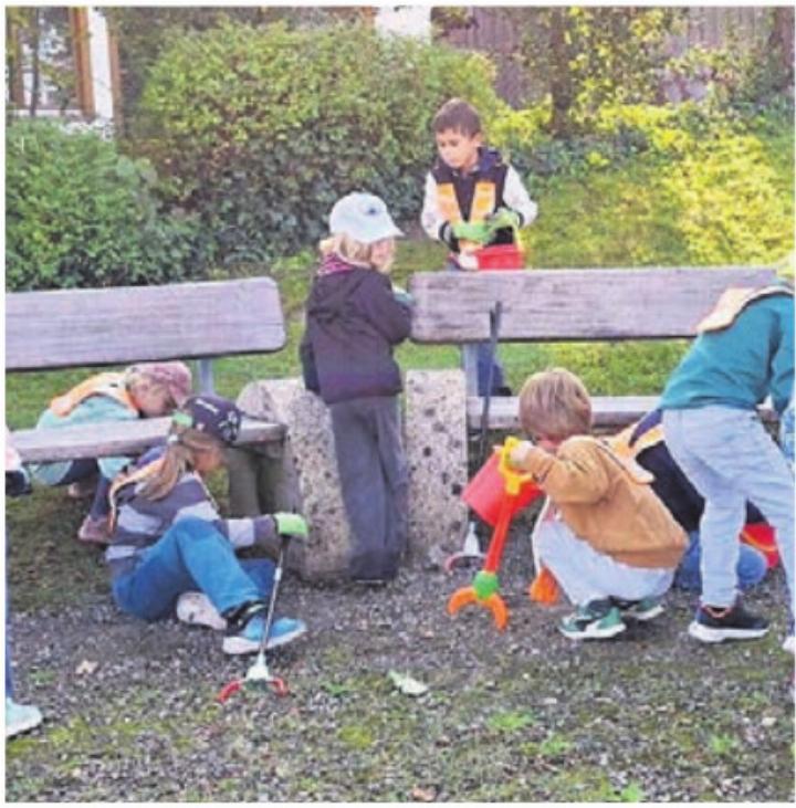 Fleissig wurde Müll eingesammelt. Bild: zg