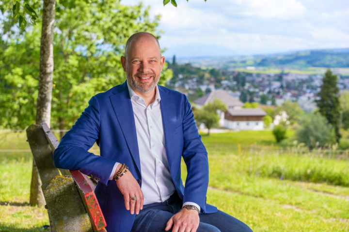 Olivier Parvex von der GLP wurde mit 1639 Stimmen deutlich in den Wohler Gemeinderat gewählt. Bild: pd