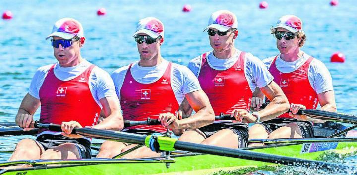 Tim Roth (2. v. r.) und seine Teamkollegen haben das Olympische Diplom knapp verpasst. Der Beriker hofft, dass ihm die gesammelten Erfahrungen in Zukunft helfen werden. Bild: Swiss Rowing