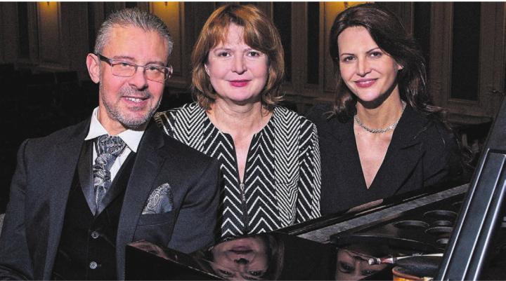 Von links: Gilad Karni, Nina Ardashir, Eugenia Karni. Bild: zg