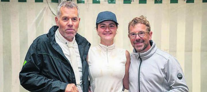 Sie holten den 3. Rang beim «Bünztal-Cup». Markus Schädeli, Lill Bamert und André Meier (alle vom organisierenden Kavallerieverein Bünztal). Bild: Stefan Hotz