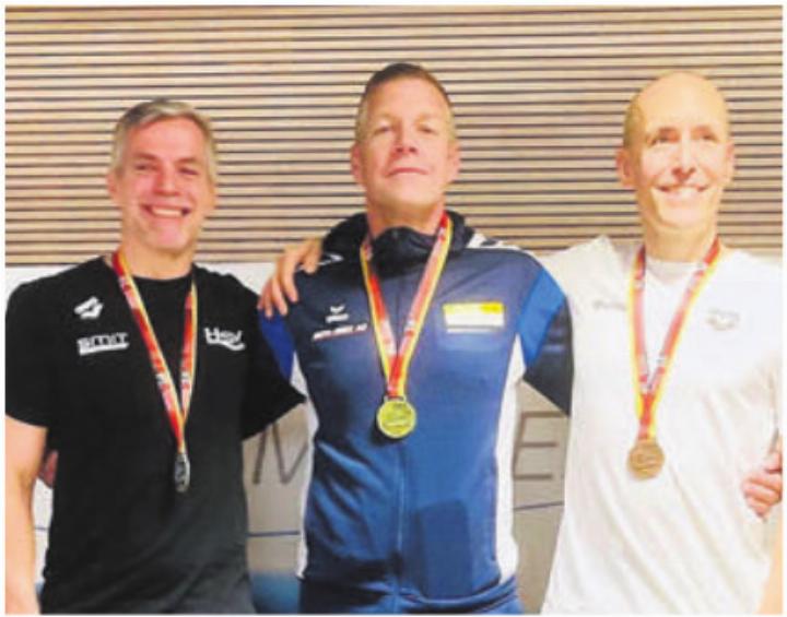 Patrick Stocker (Mitte) holt den Sieg an den deutschen Meisterschaften der Masters. Bild: zg Patrick Stocker (Mitte) holt den Sieg an den deutschen Meisterschaften der Masters. Bild: zg