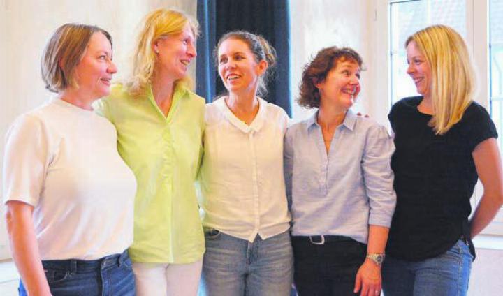 Das Team der Mütter- und Väterberatung: (v.l.) Andrea Wetter, Brigitte Koller, Karin Kuster, Patricia Laesser und Marina Kuster. Es fehlt Andrea Wheeler. Bild: sab