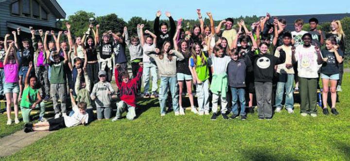 Die Schülerinnen und Schüler freuten sich über den Erfolg. Bild: zg