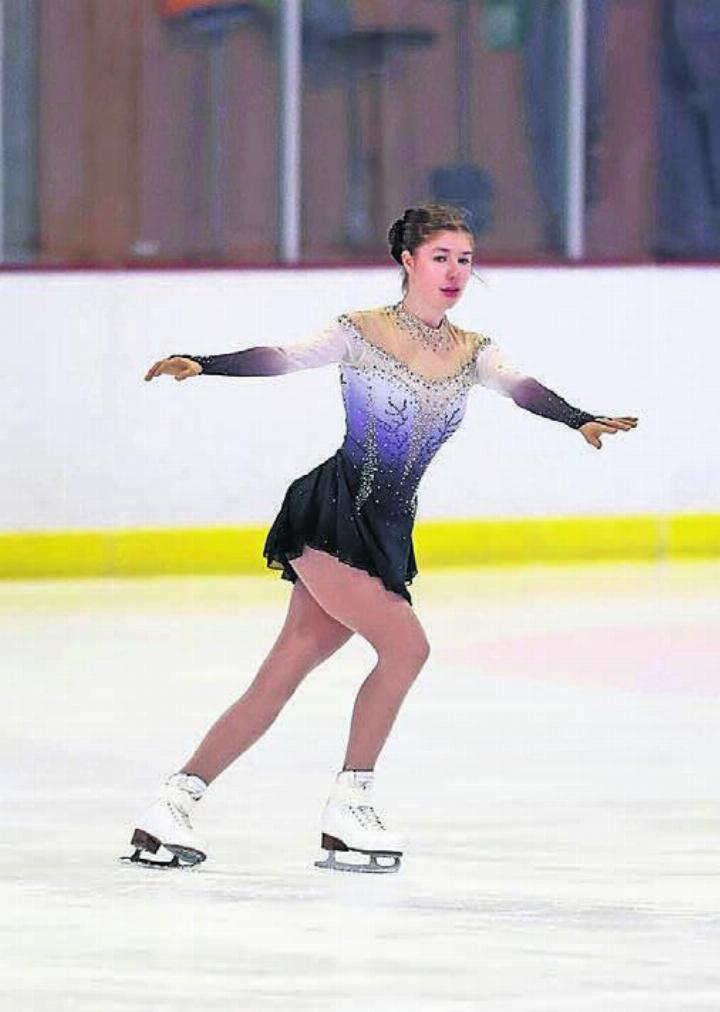 Elyana Young (links) und Nadine Barandun belegten in ihrer Kategorie jeweils den guten 10. Platz. 
Bilder: zg