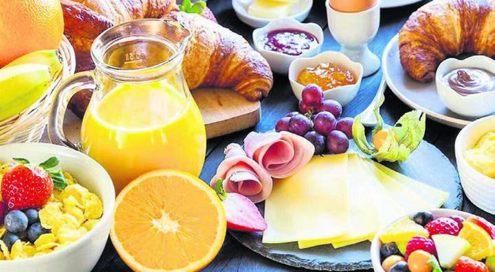 Danny Hertach und Lukas Stäger umrahmen den Brunch am Sonntag musikalisch. Bild: zg
