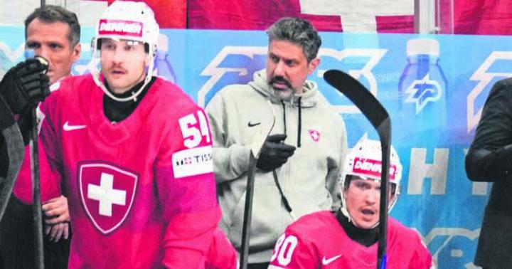 Fabio Rampa (Mitte) während des WM-Finals zwischen Christian Marti (links) und Nicolas Baechler. Bild: Frehsfocus